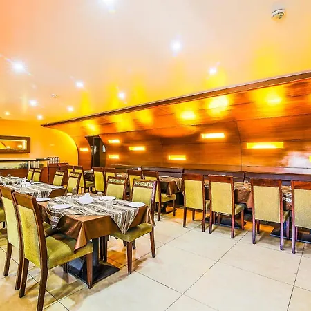 Fabhotel The Pinnacle Kutchery Chowk-3
